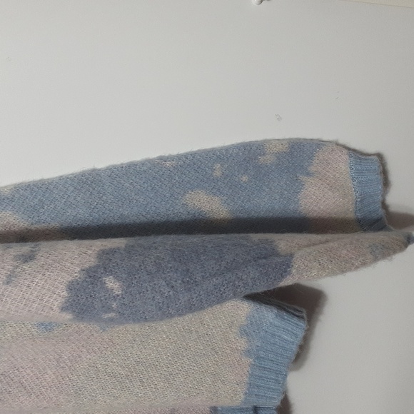 PIECES Abstracts Blue/Wht Cloud Jumper Sweater - Picture 2 of 9